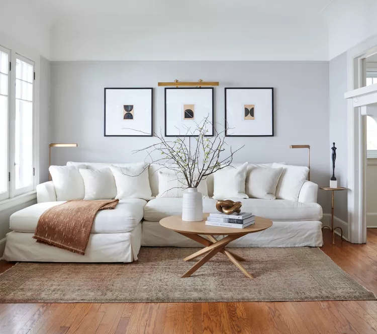 The Elegant & Transitional Space